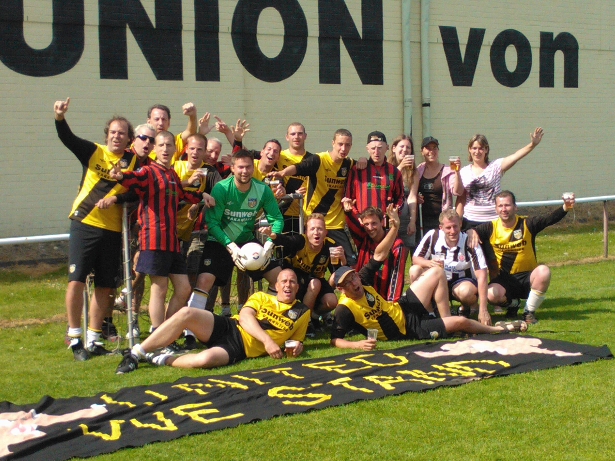 Alweer rechterrijtje op het St Pauli toernooi (2012)